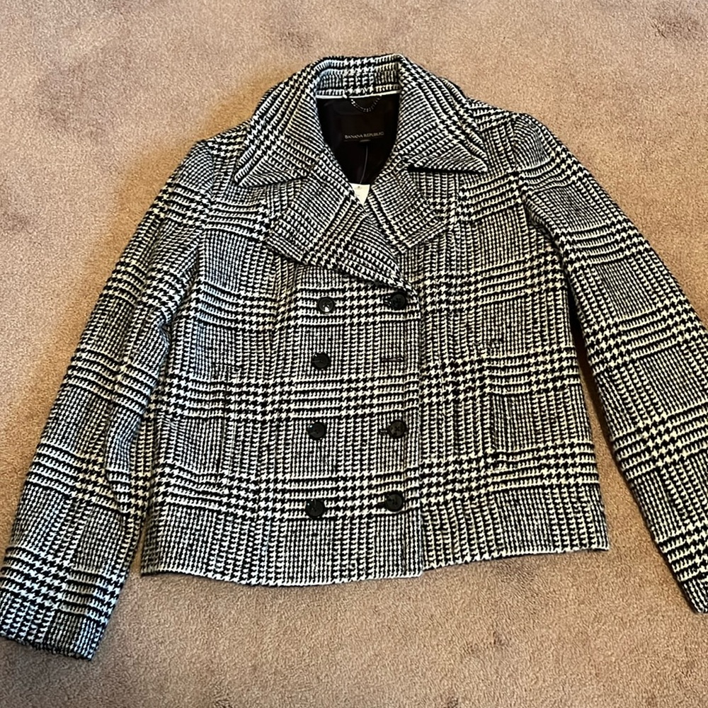 BANANA REPUBLIC - NWT peacoat